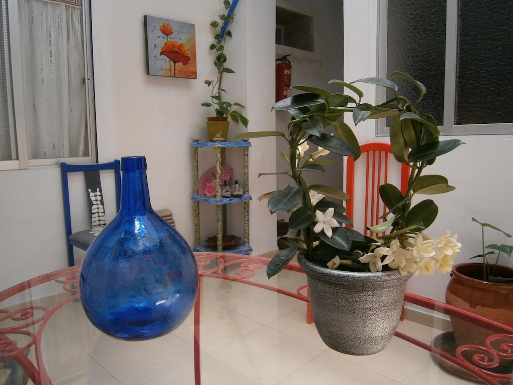 De Cadiz Cadi Hostel מראה חיצוני תמונה