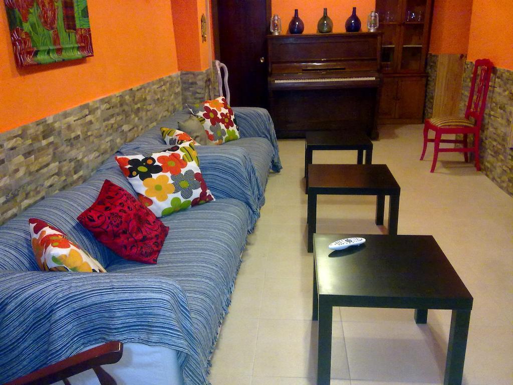 De Cadiz Cadi Hostel מראה חיצוני תמונה